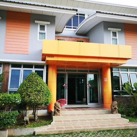 100 House Hotel ناخون راتشاسيما المظهر الخارجي الصورة