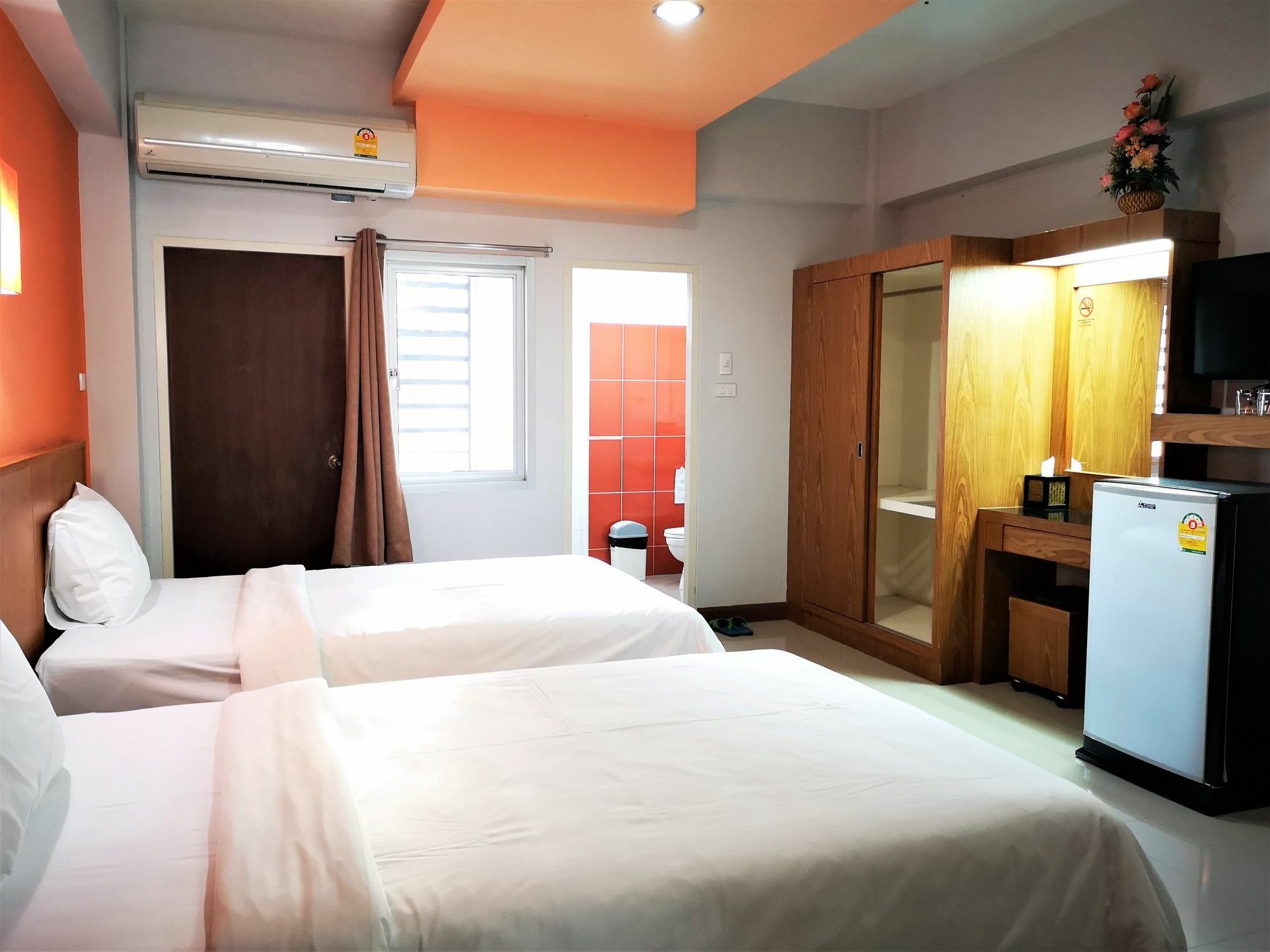 100 House Hotel ناخون راتشاسيما المظهر الخارجي الصورة